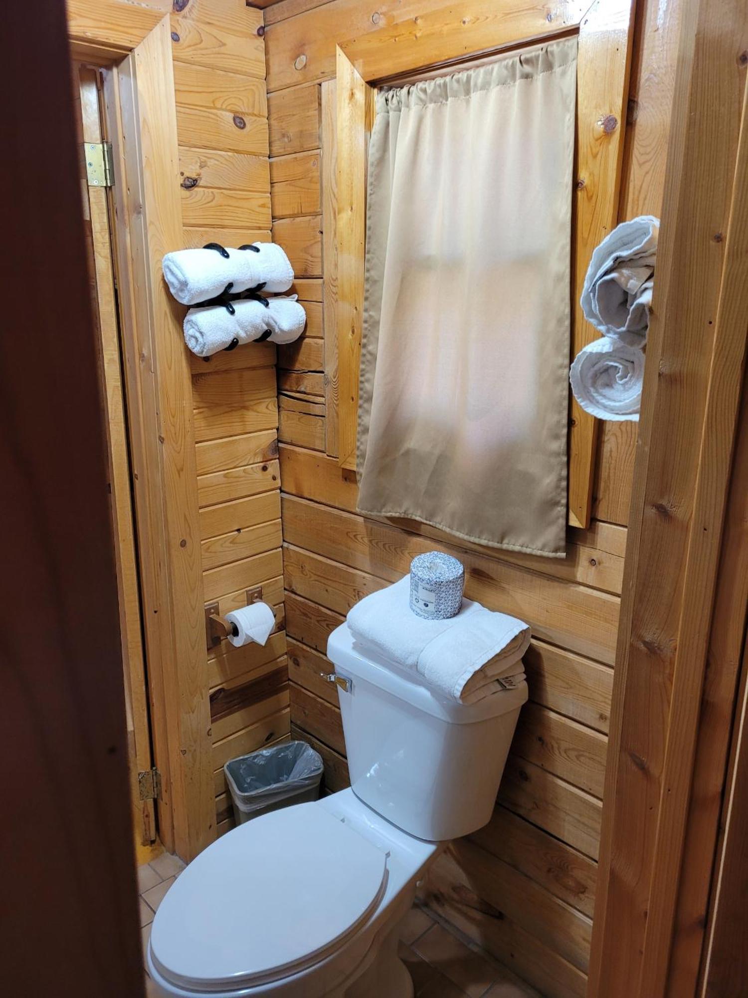 Holy Smoke Resort كيستون الغرفة الصورة